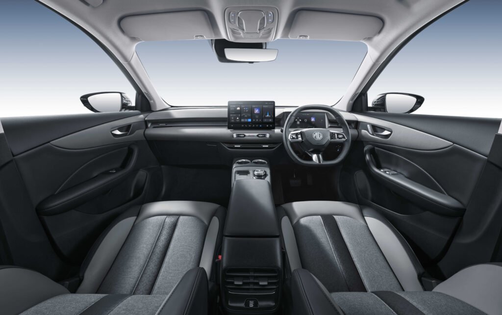 Mobil MG Kendari, MGS 5 EV